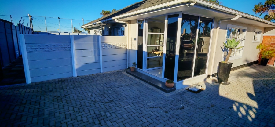3 Bedroom Property for Sale in Ferness Estate Western Cape
